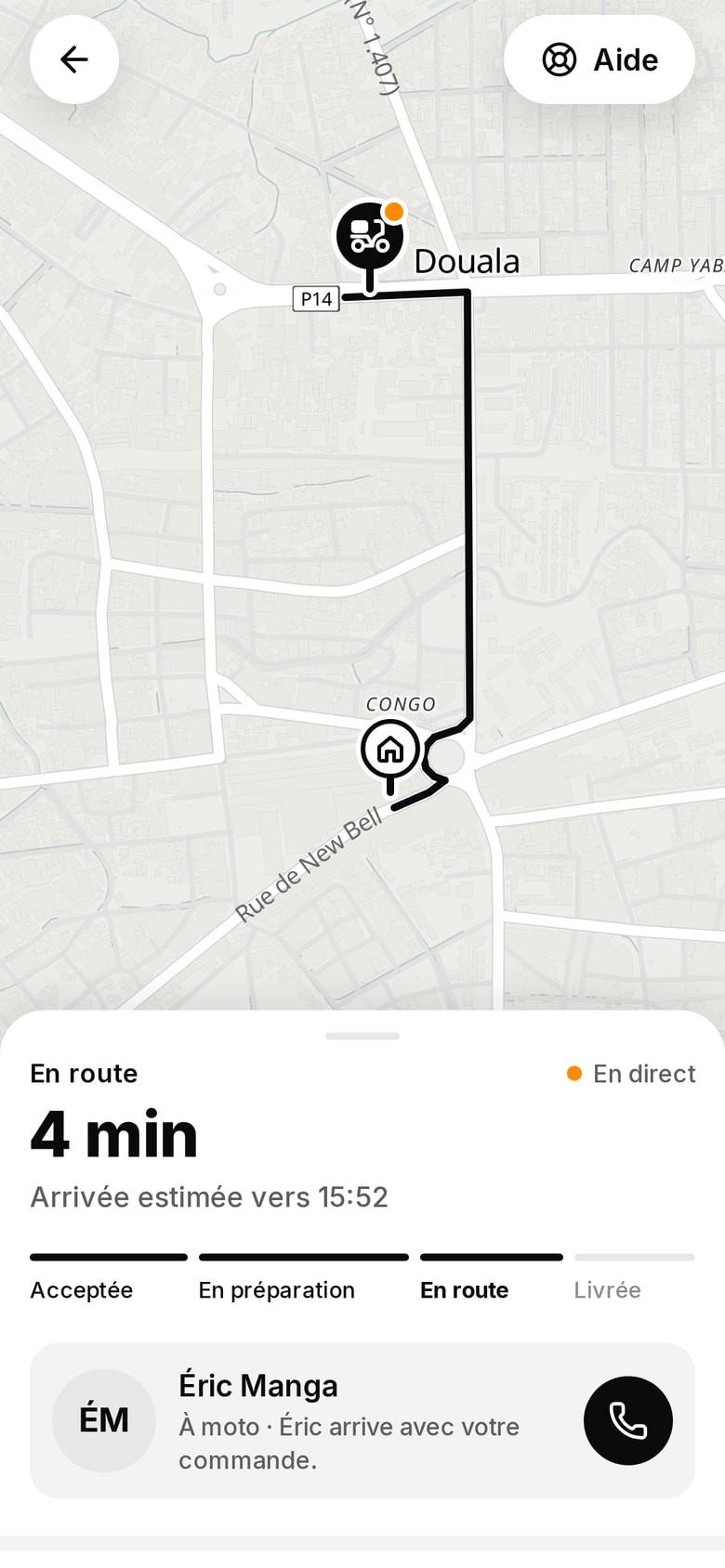 Suivi d’une commande : le livreur sur la carte de Douala, arrivée estimée dans 4 minutes, étapes de la commande et bouton pour appeler le livreur.